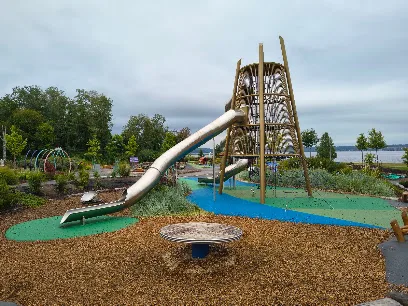 Strandvallens aktivitetspark – Playground in Karlskoga